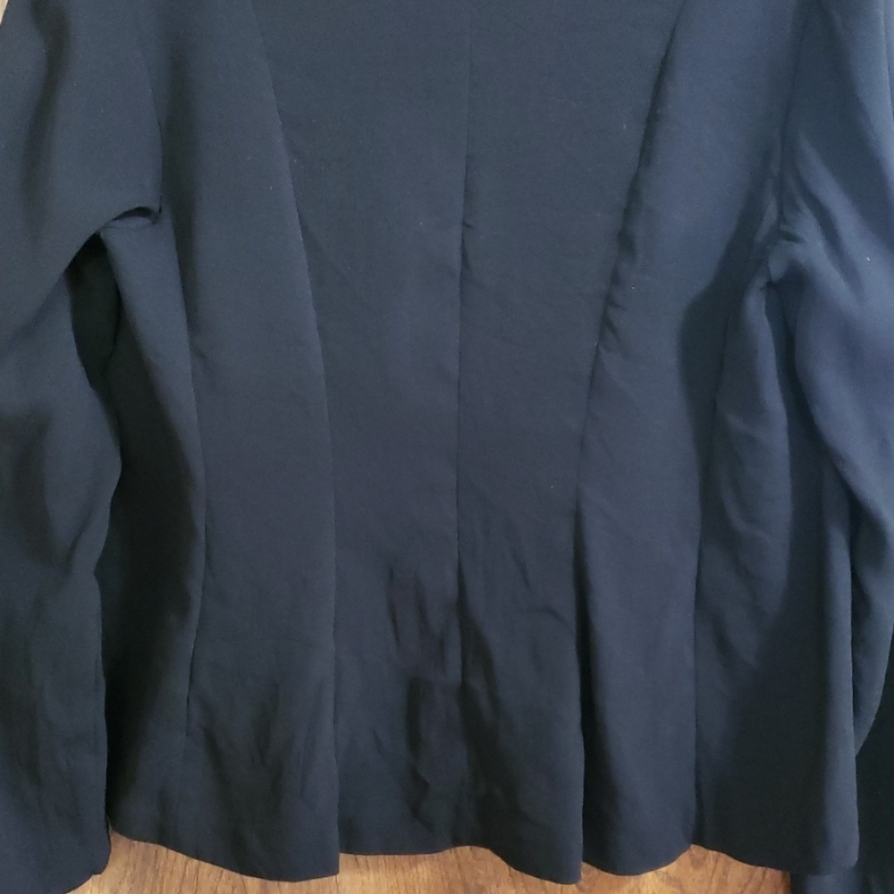 Eileen Fisher Long Sleeved 1 Button Silk Blazer - Picture 5 of 8